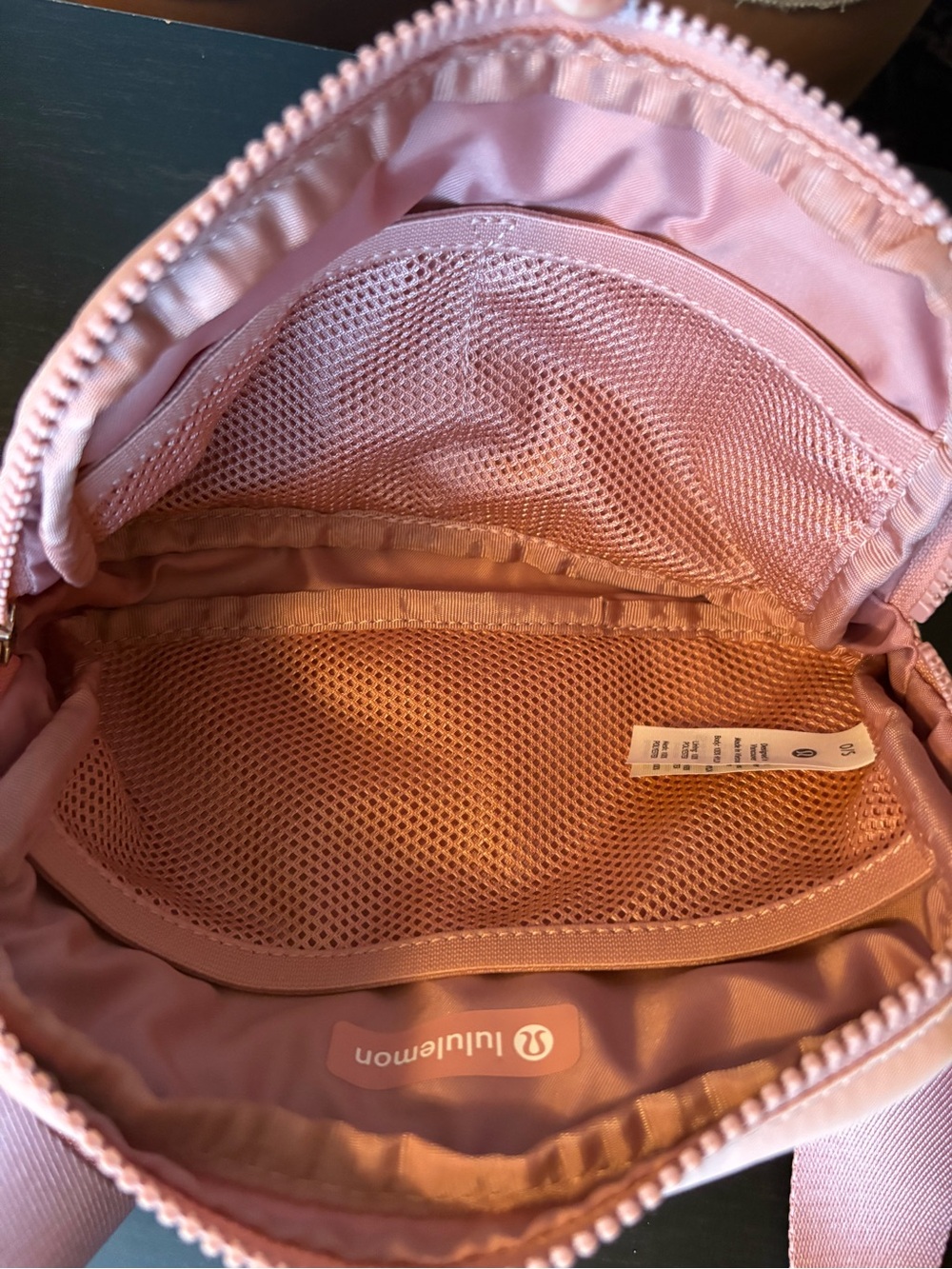 lululemon athletica Blush Pink Crossbody Everyday Belt Bag - Picture 3 of 5